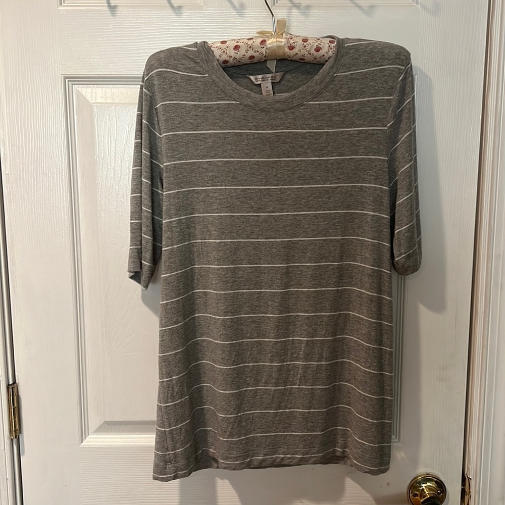 Banana Republic shirt size M